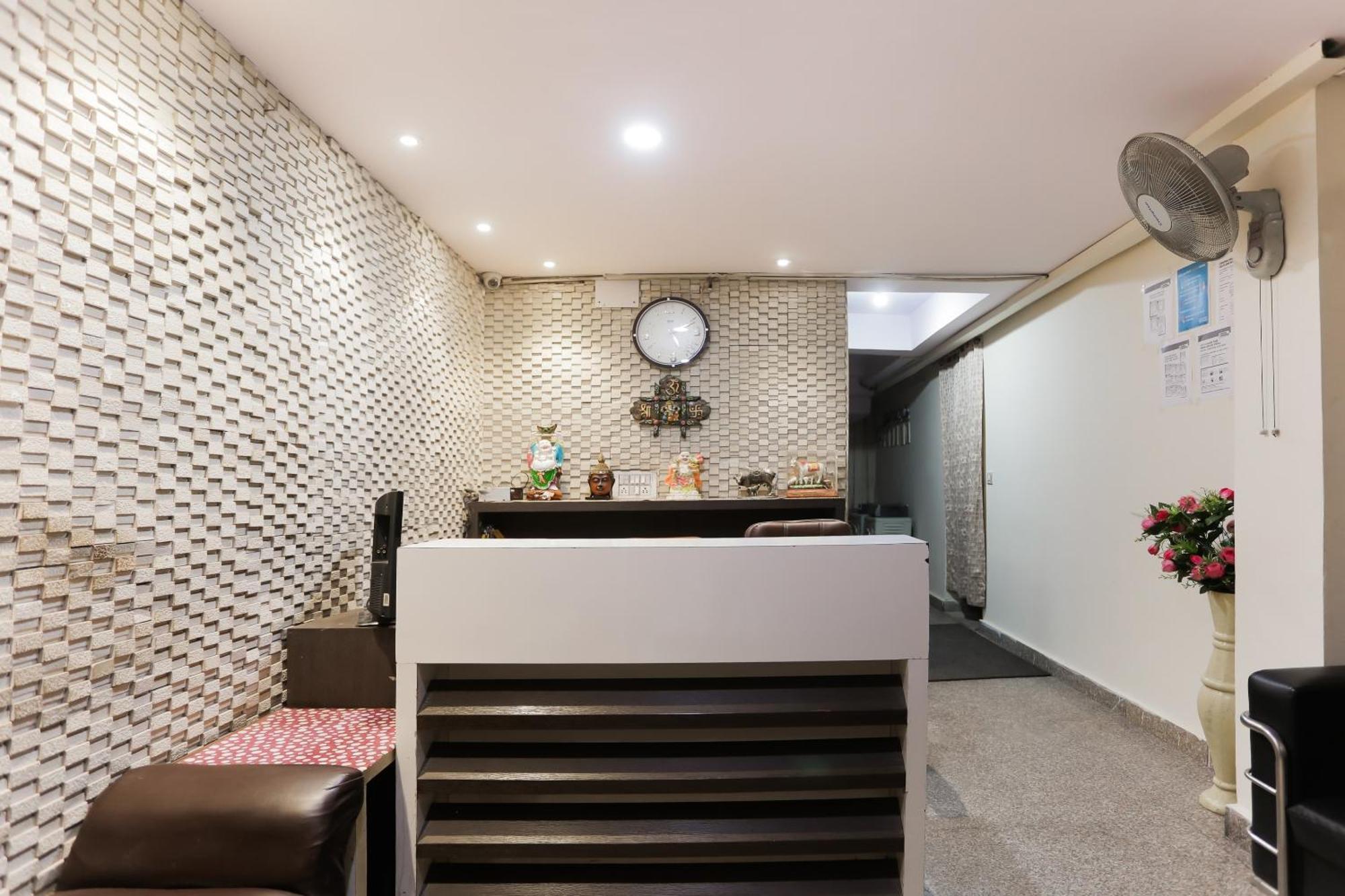 Hotel O Green High New Delhi Luaran gambar
